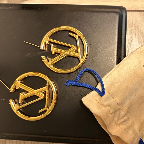**Louis Vuitton Louise Hoop GM Earrings - Authentic & Lightly Used!** - Picture 5 of 14